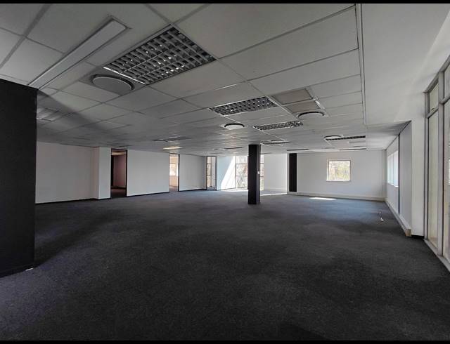 669M² OFFICE TO LET IN BRYANSTON
